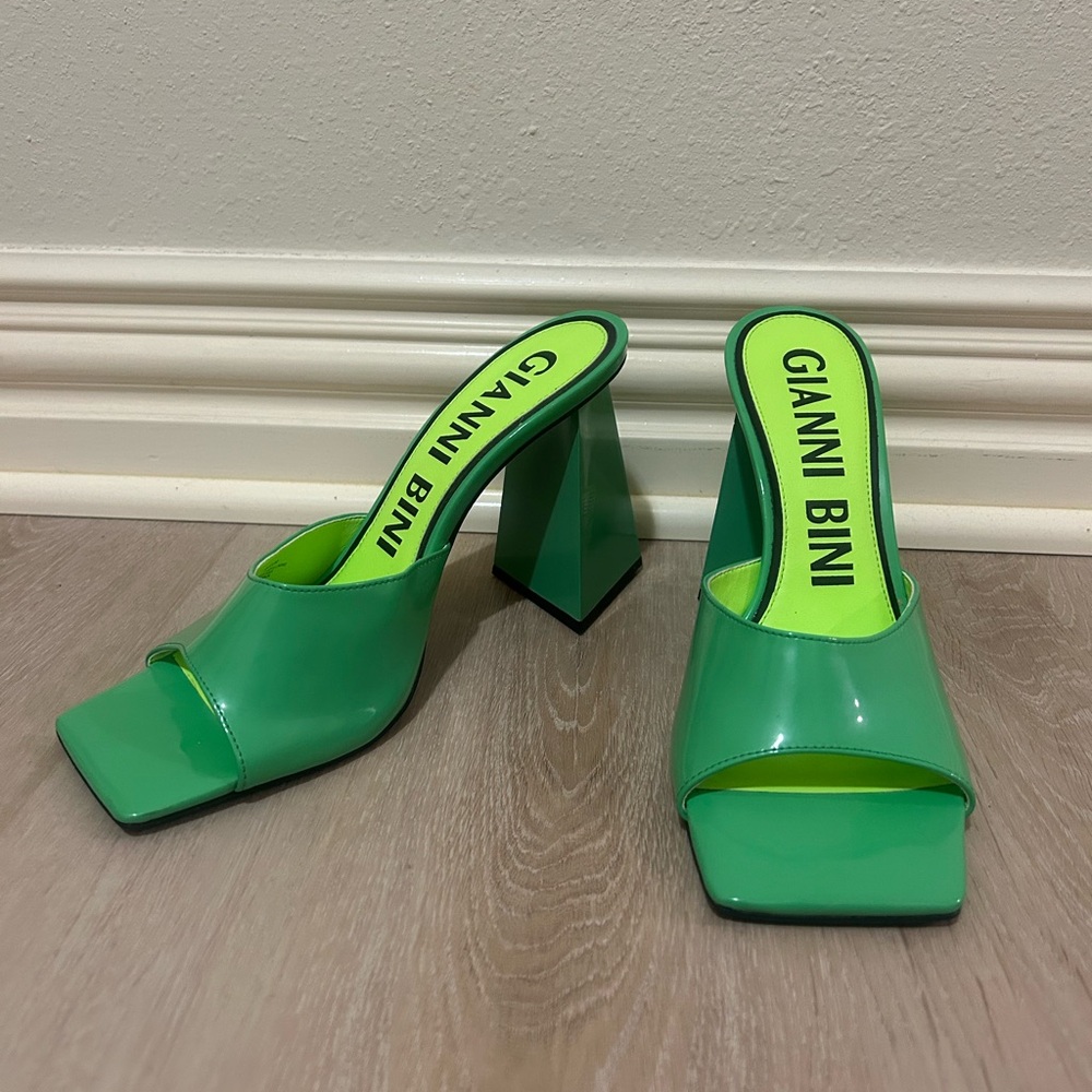 Gianni Bini Vibrant Green Block Heels